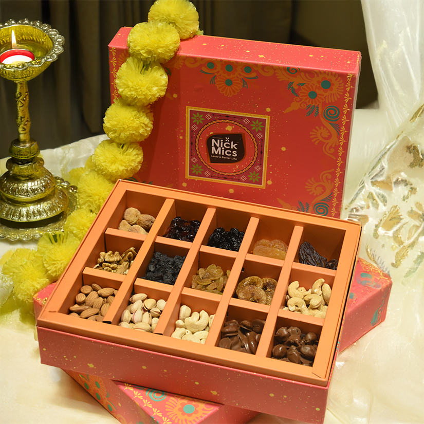 Nickmics Gourmet Dry Fruit Collection Box