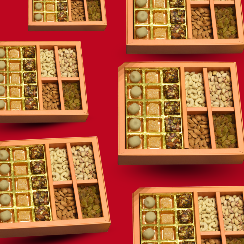 Nickmics Regal Treat Gift Box